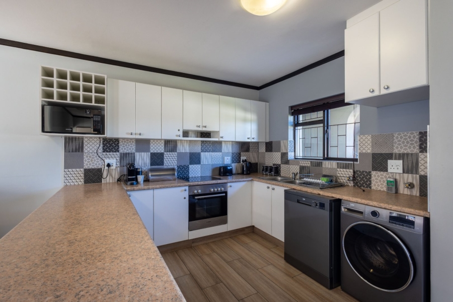 3 Bedroom Property for Sale in Santini Village Western Cape